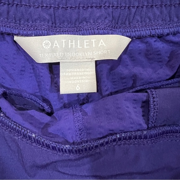 Athleta textured Brooklyn running/walking short, vibrant blue, zipper pockets, 6 - Picture 3 of 8